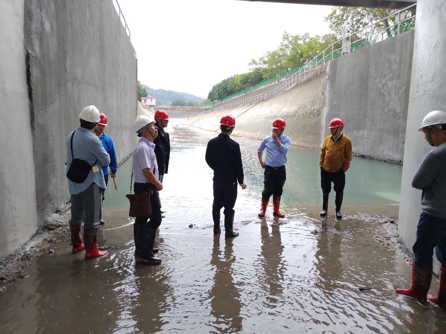 抗冲磨缺陷修复